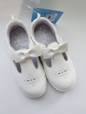 Munchkin Striderite White Bow T-Strap Mary Jane Shoes for Kids